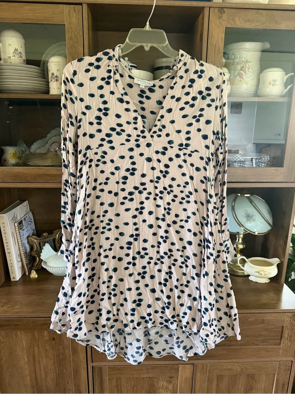 Hayden Los Angeles Abstract Dot Ruffle V-Neck Tunic Dress Medium Cream